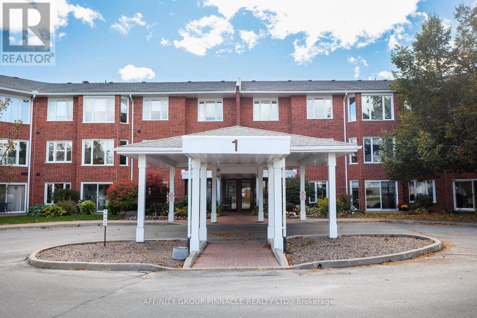 206 - 1 HERITAGE WAY #206