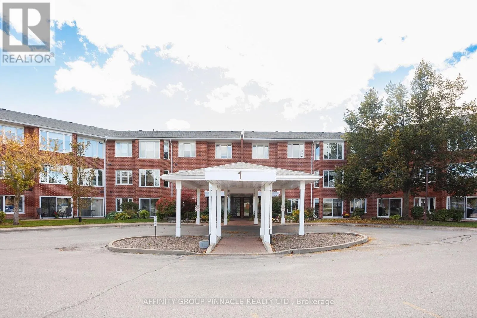 206 - 1 HERITAGE WAY #206