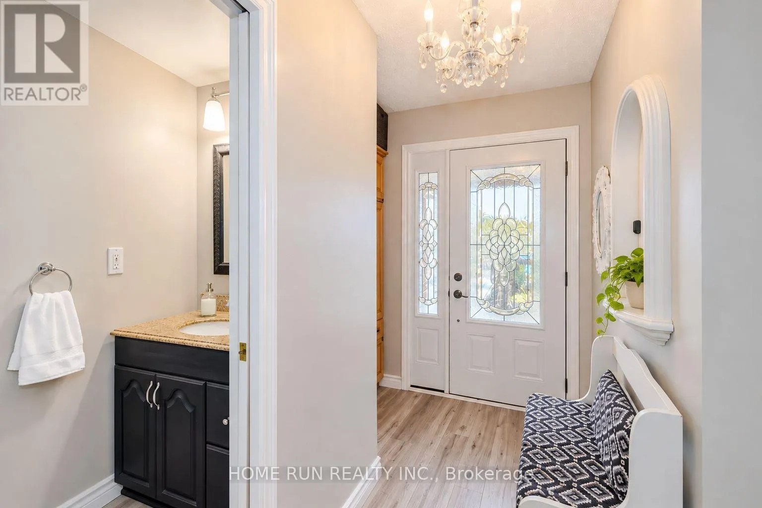 57 FAIR OAKS CRESCENT