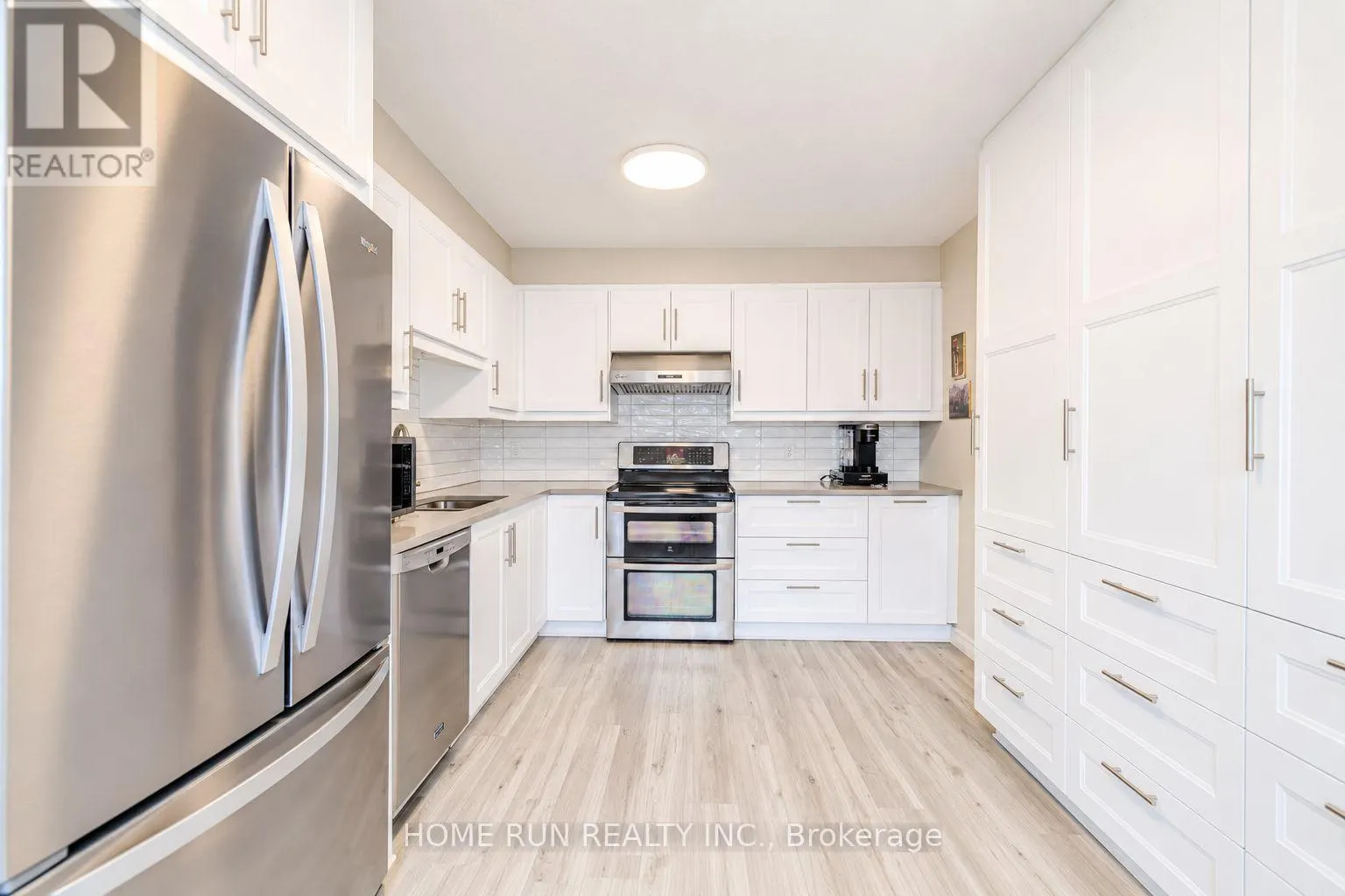 57 FAIR OAKS CRESCENT