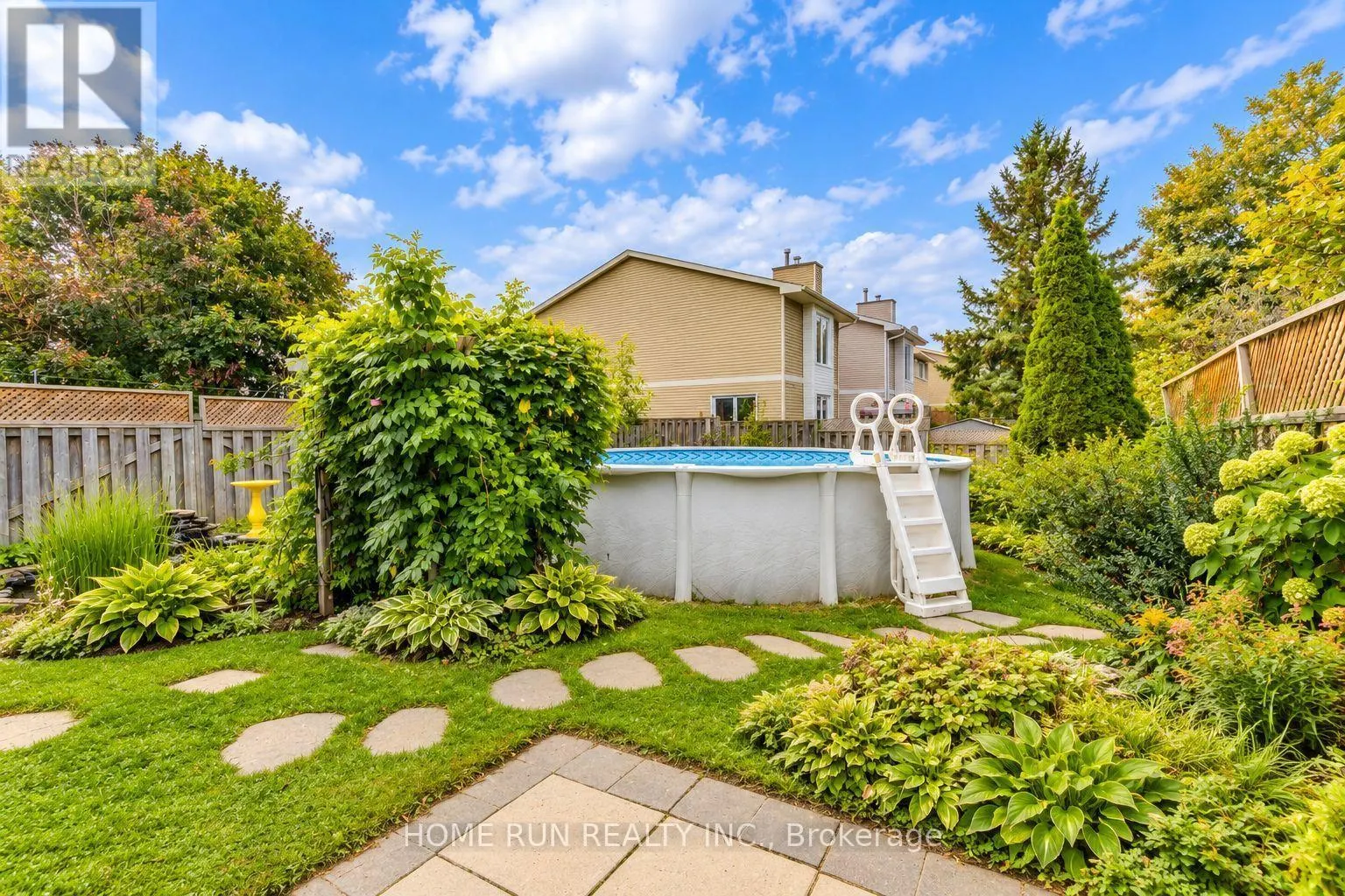 57 FAIR OAKS CRESCENT