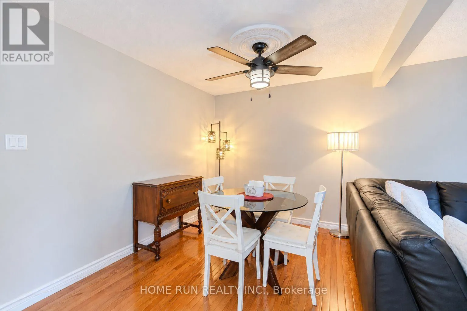 57 FAIR OAKS CRESCENT