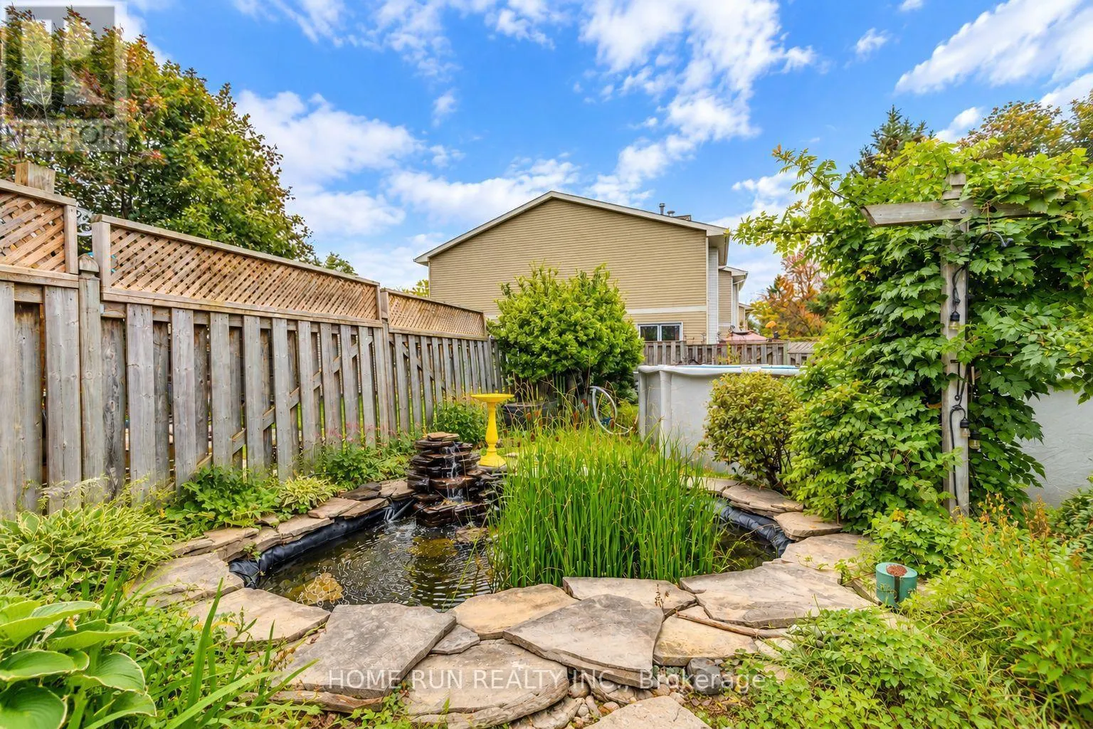 57 FAIR OAKS CRESCENT
