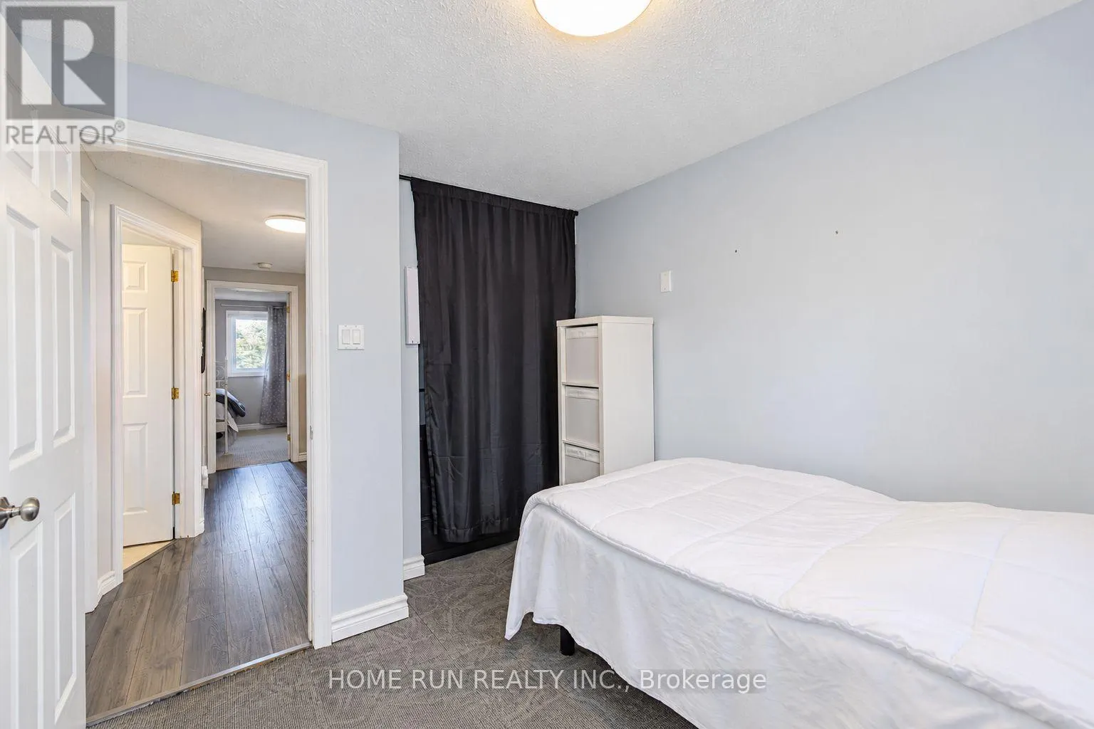 57 FAIR OAKS CRESCENT