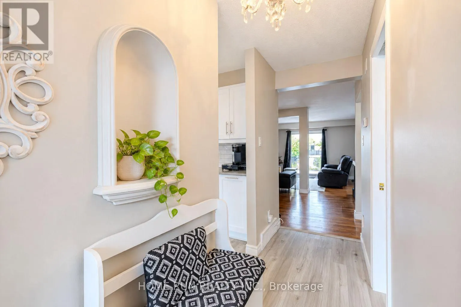 57 FAIR OAKS CRESCENT