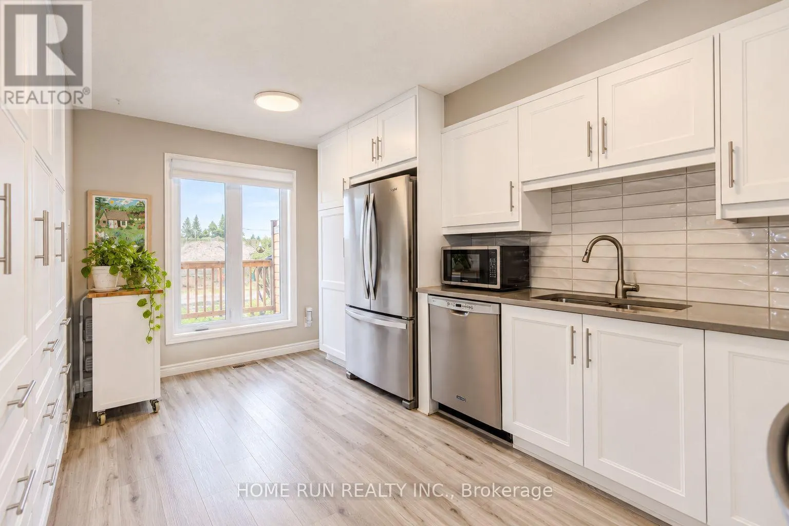 57 FAIR OAKS CRESCENT
