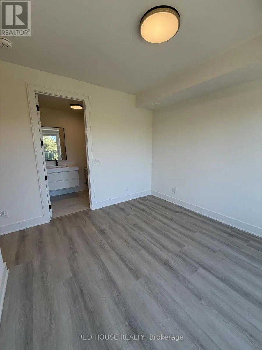 252 ELLIS AVENUE