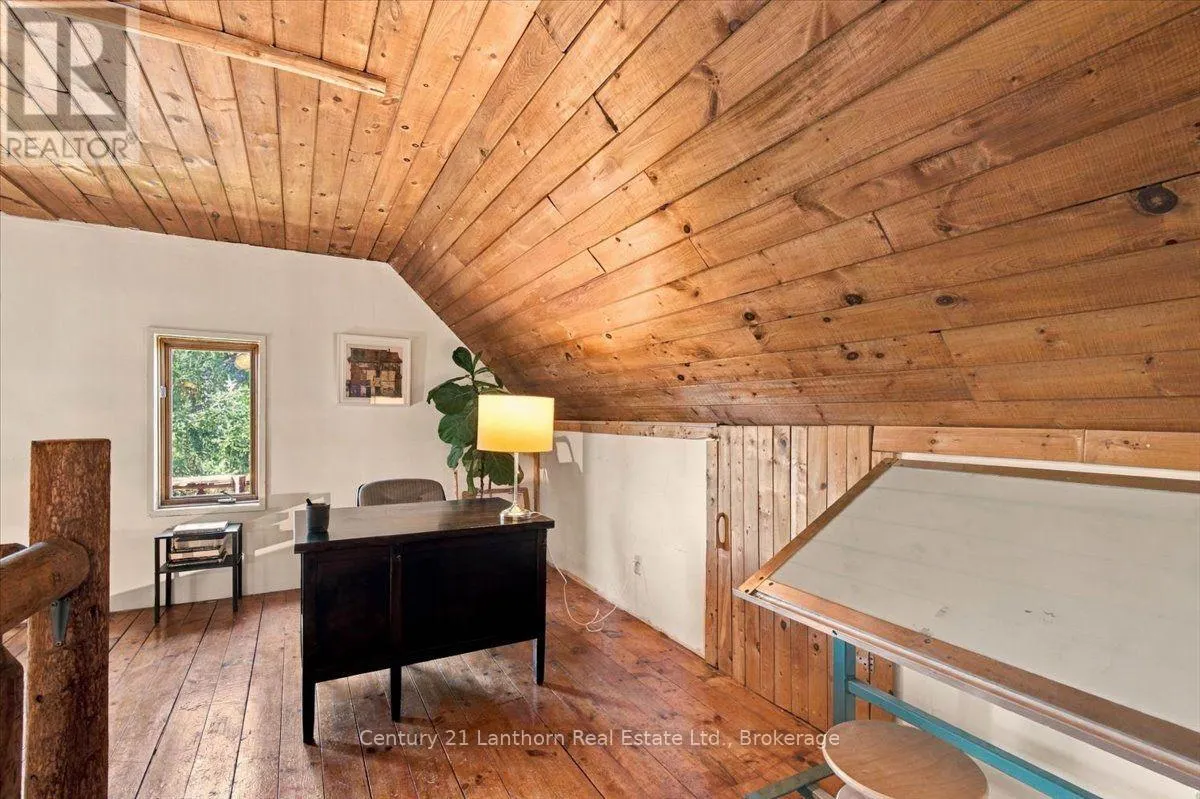 466 WOODS ROAD