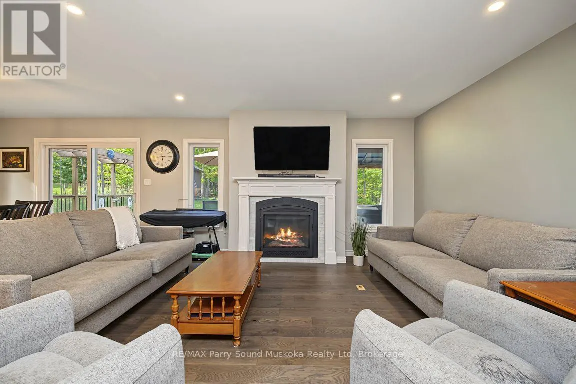 91 BAYVIEW DRIVE