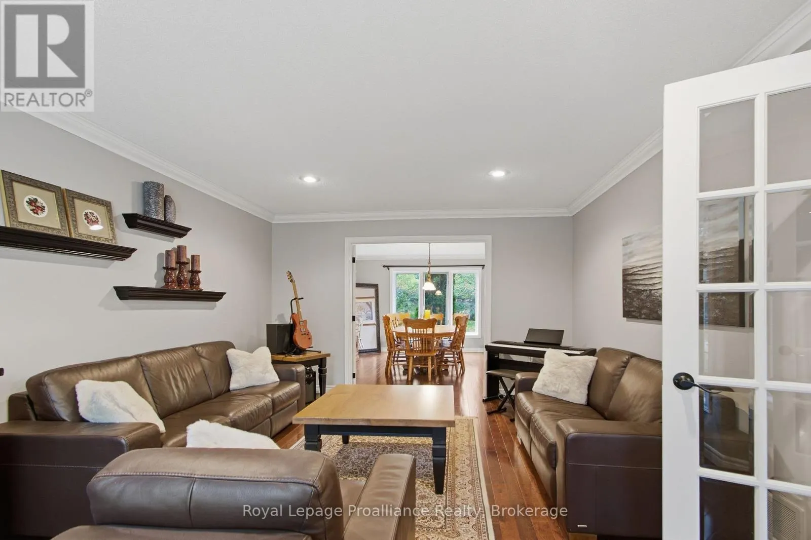 27 HASTINGS PARK DRIVE