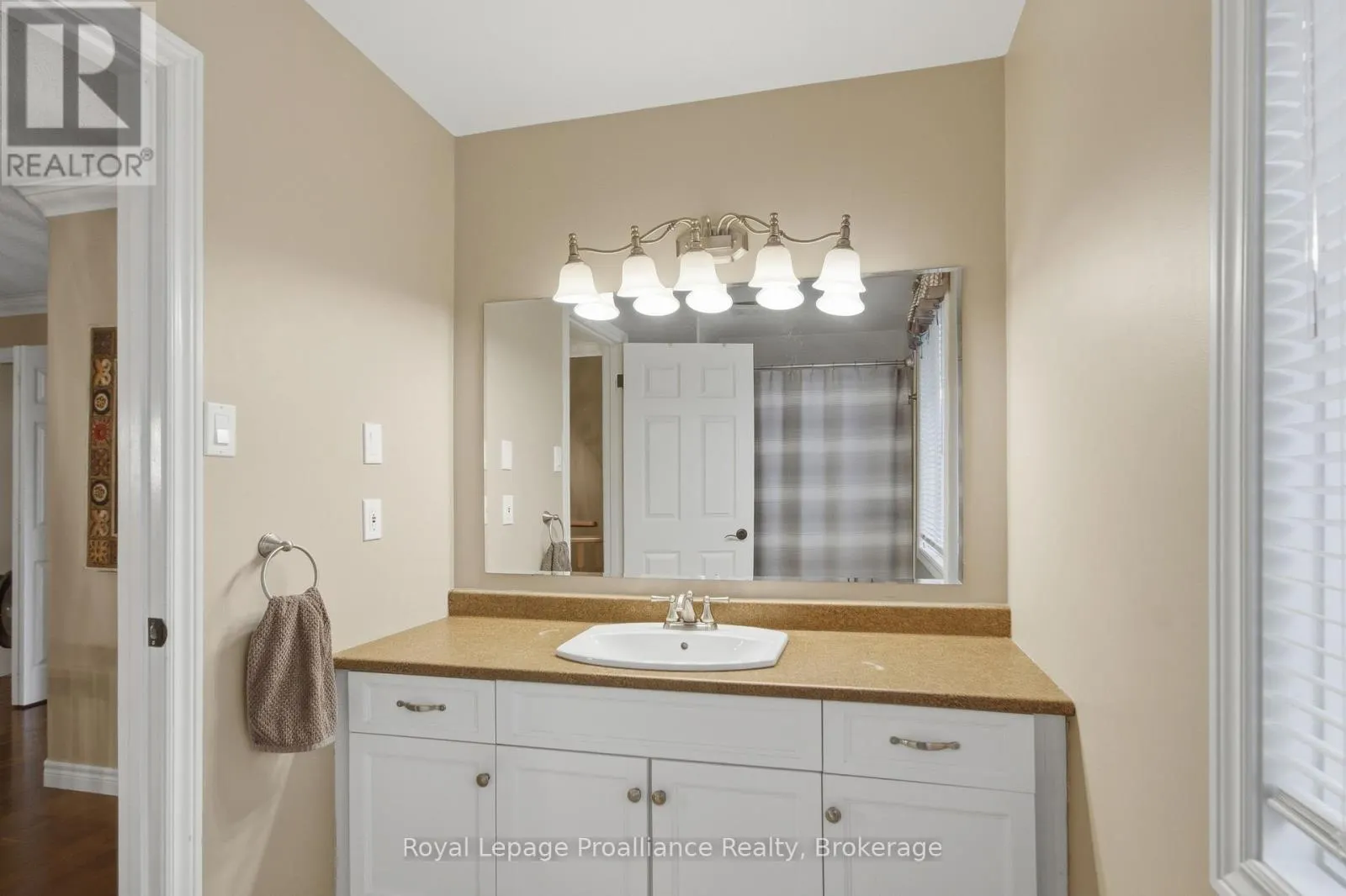 27 HASTINGS PARK DRIVE