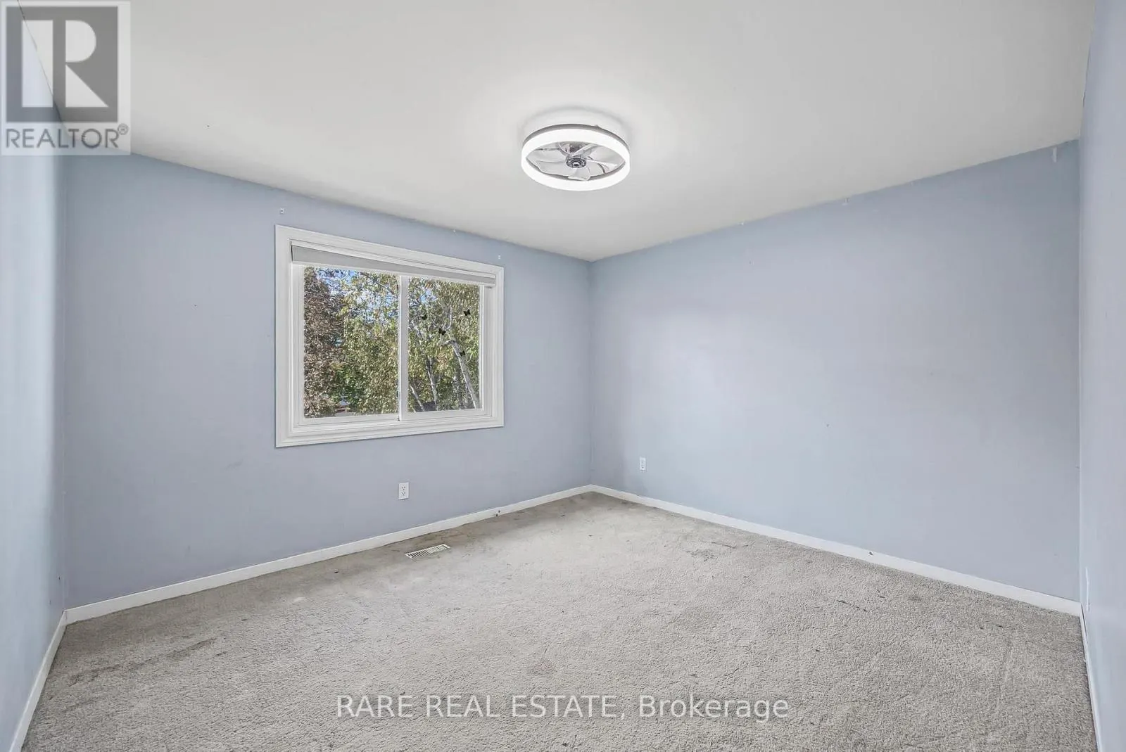 17 GLACEPORT AVENUE