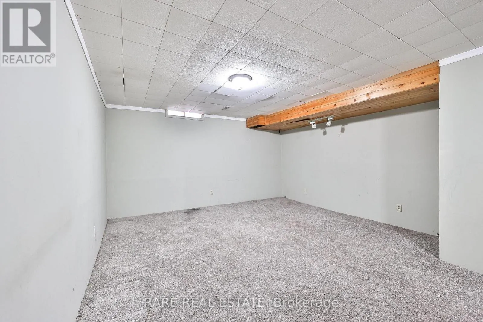 17 GLACEPORT AVENUE