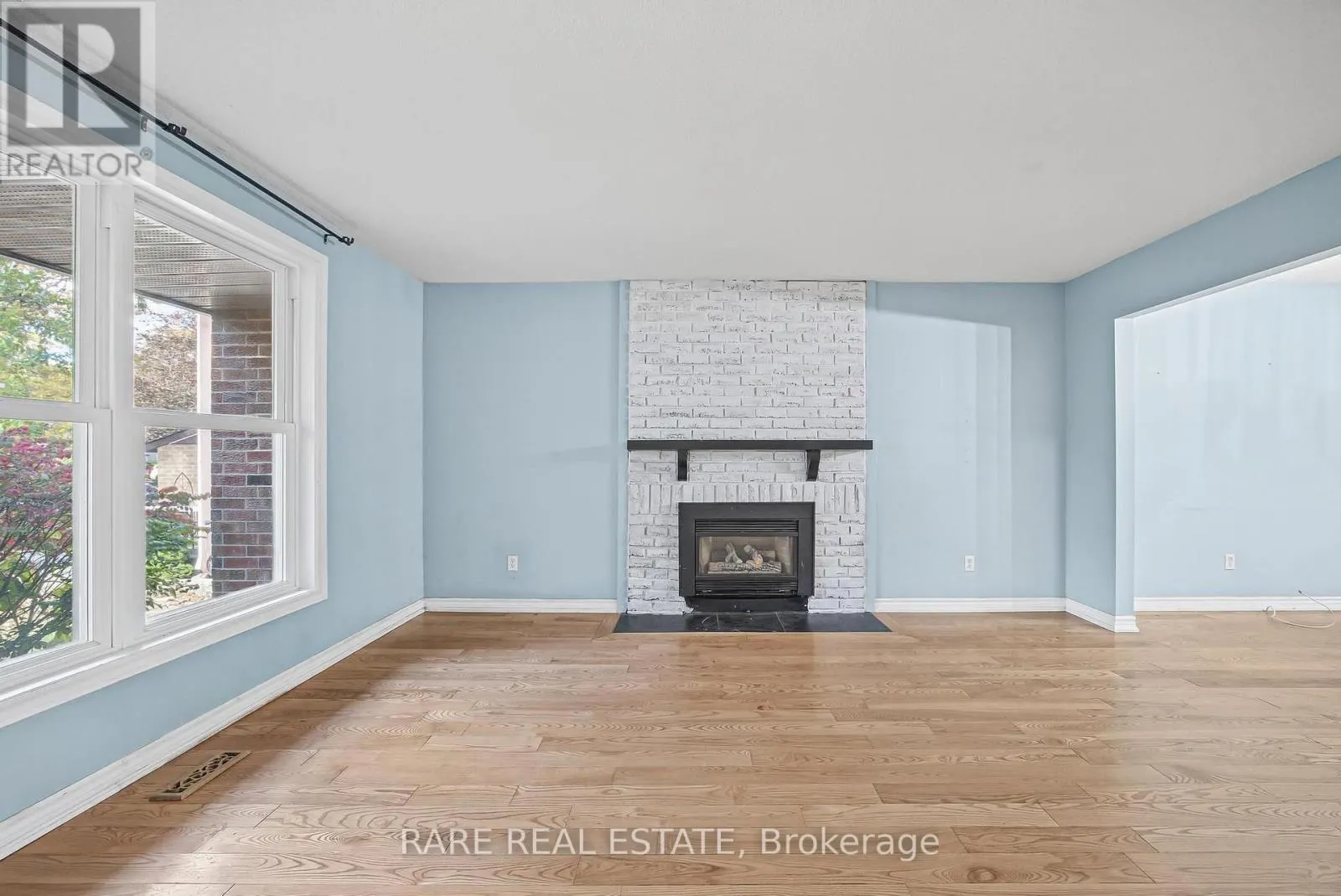 17 GLACEPORT AVENUE