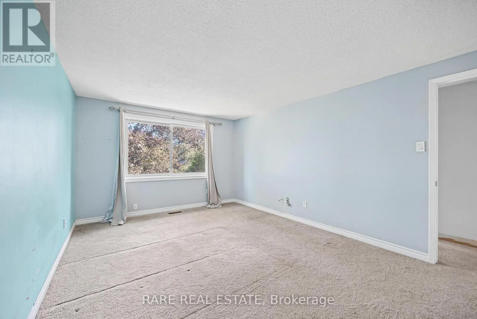17 GLACEPORT AVENUE