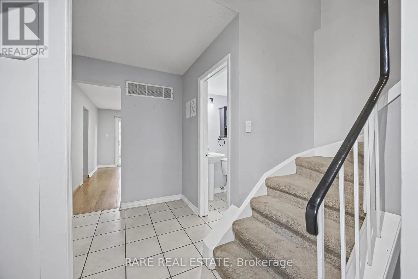 17 GLACEPORT AVENUE