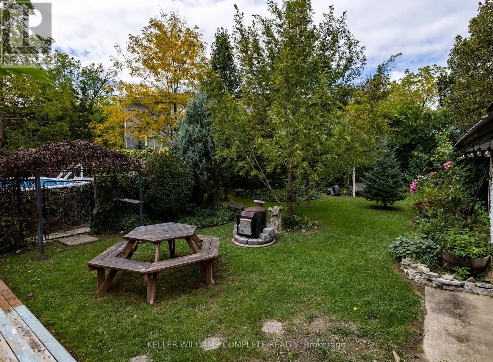 9 GLEN AVENUE