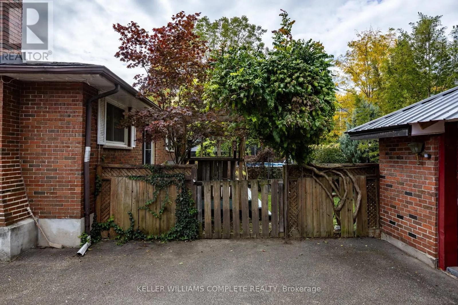 9 GLEN AVENUE