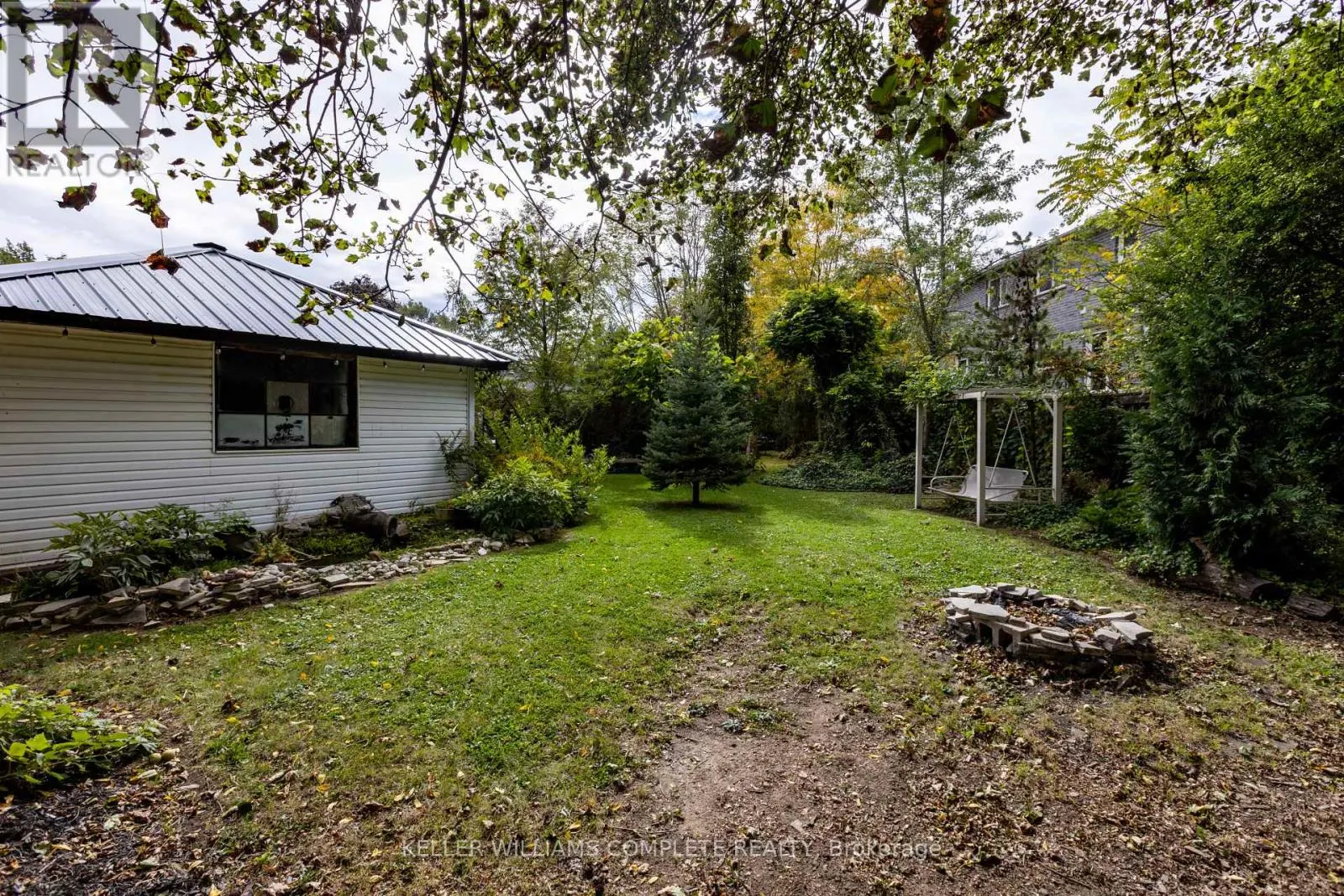 9 GLEN AVENUE