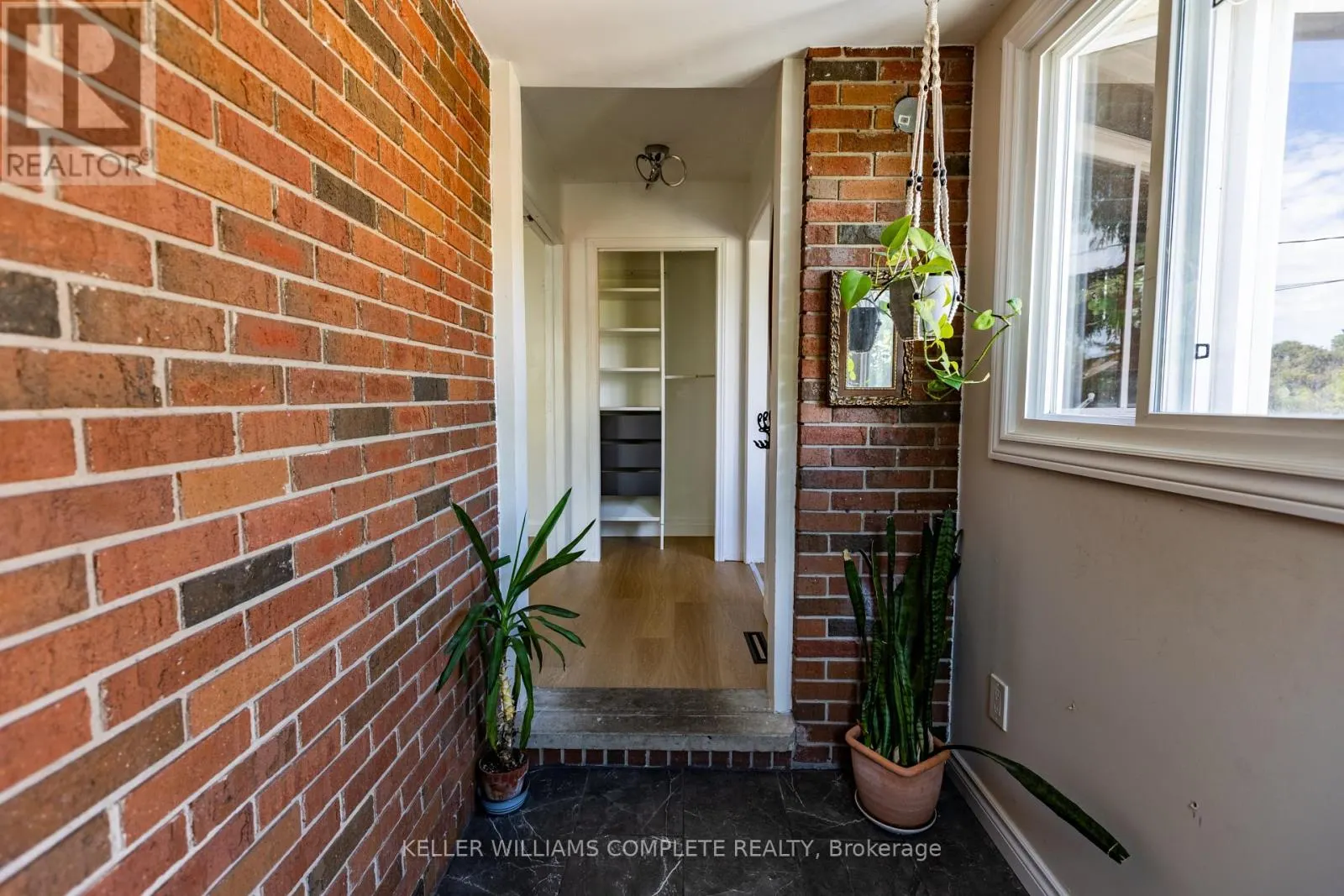 9 GLEN AVENUE