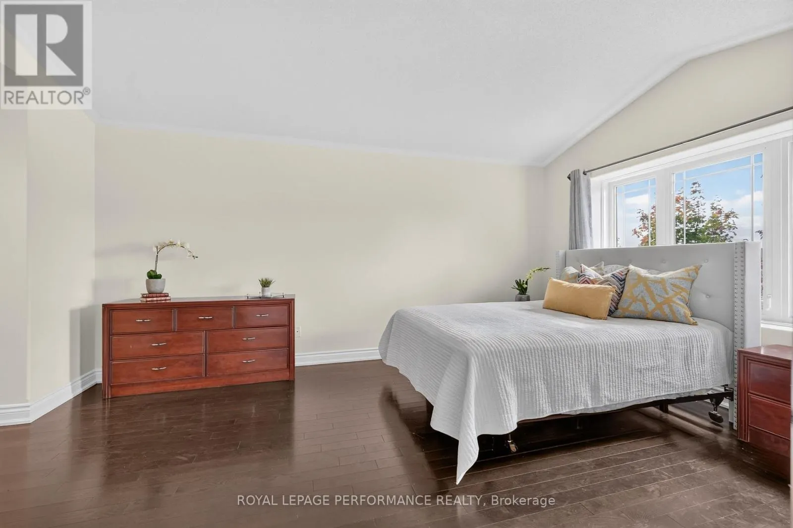 149 TOPAZE CRESCENT