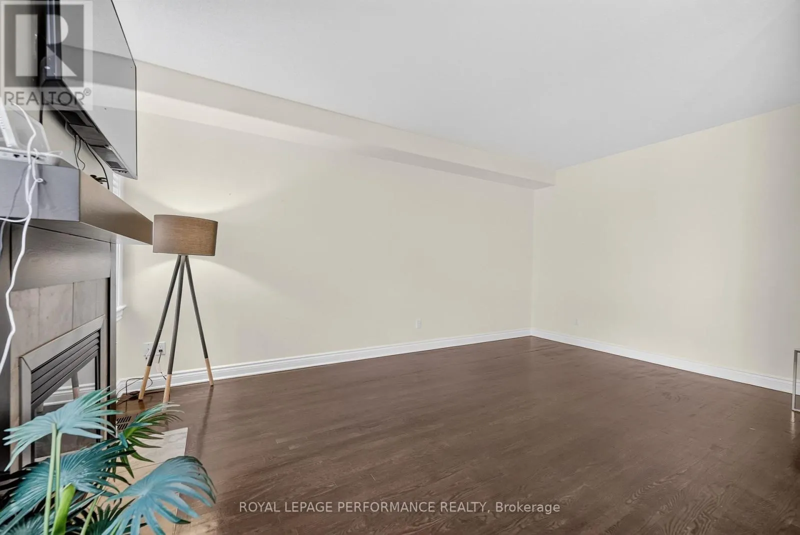 149 TOPAZE CRESCENT