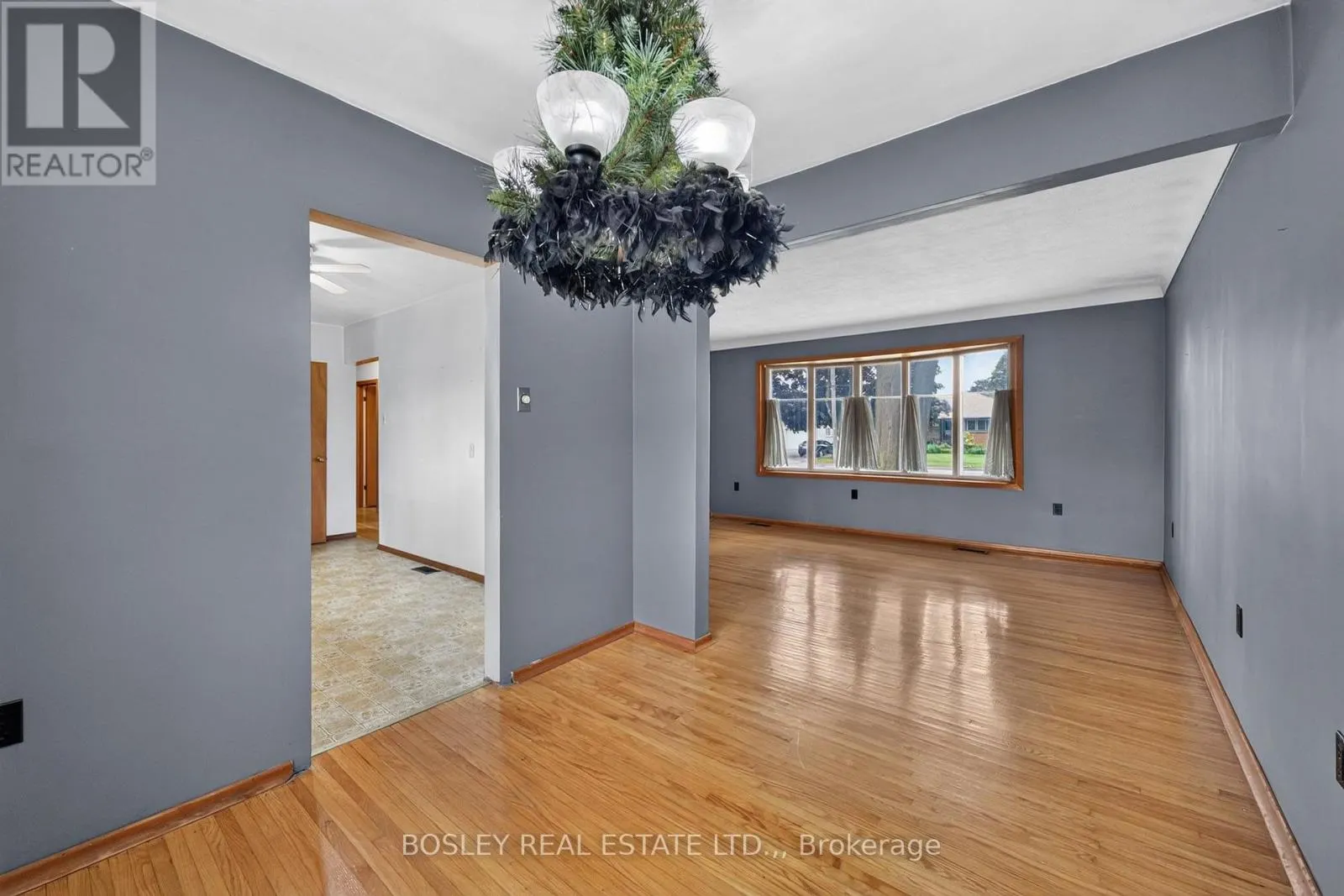 4452 DORCHESTER ROAD