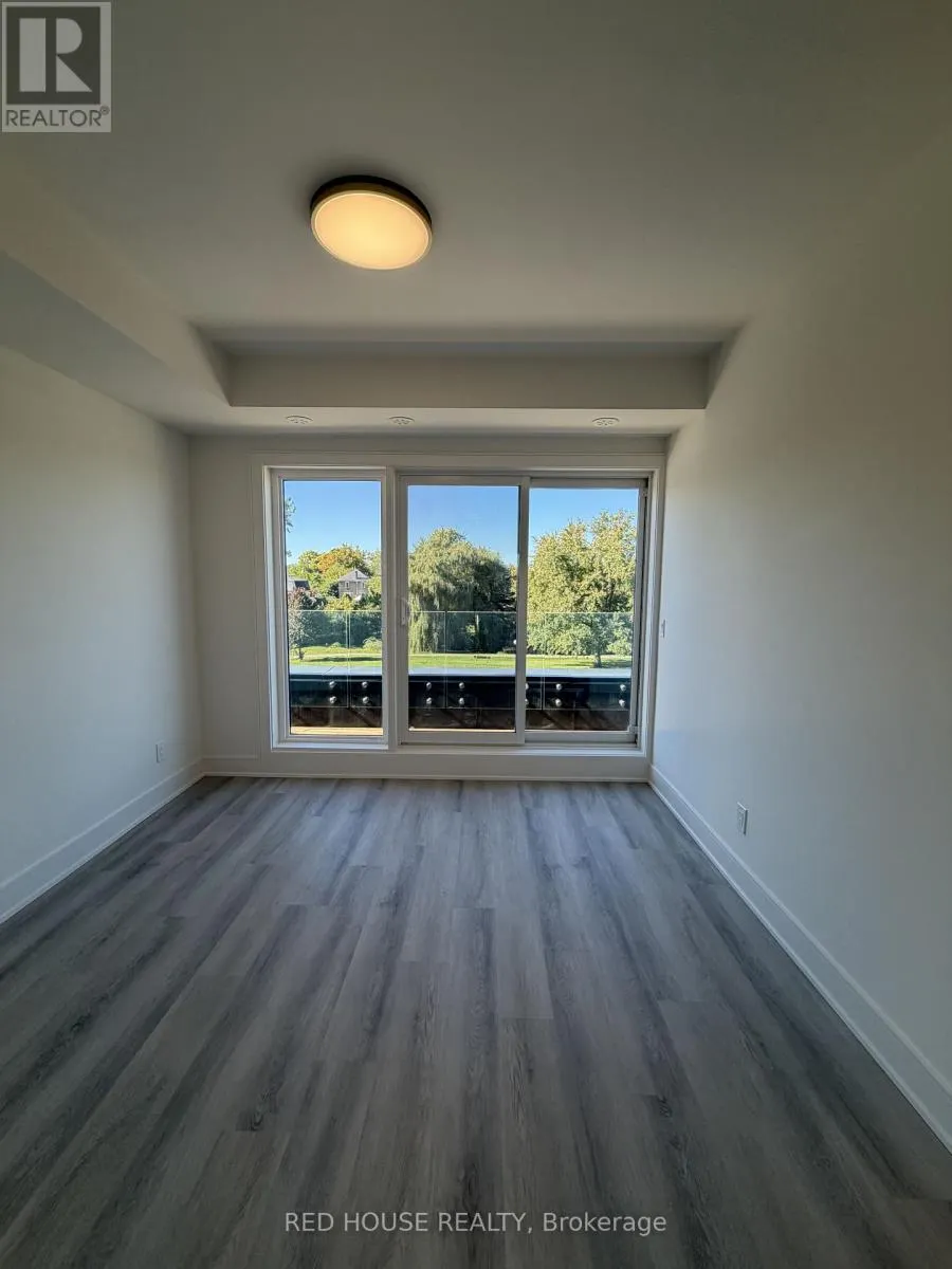 260 ELLIS AVENUE