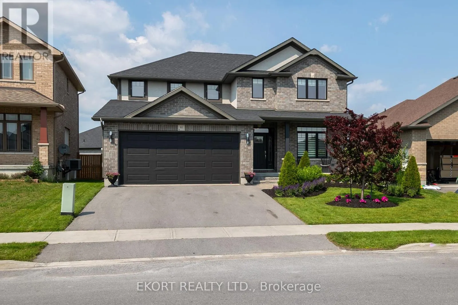 61 HAMPTON RIDGE DRIVE