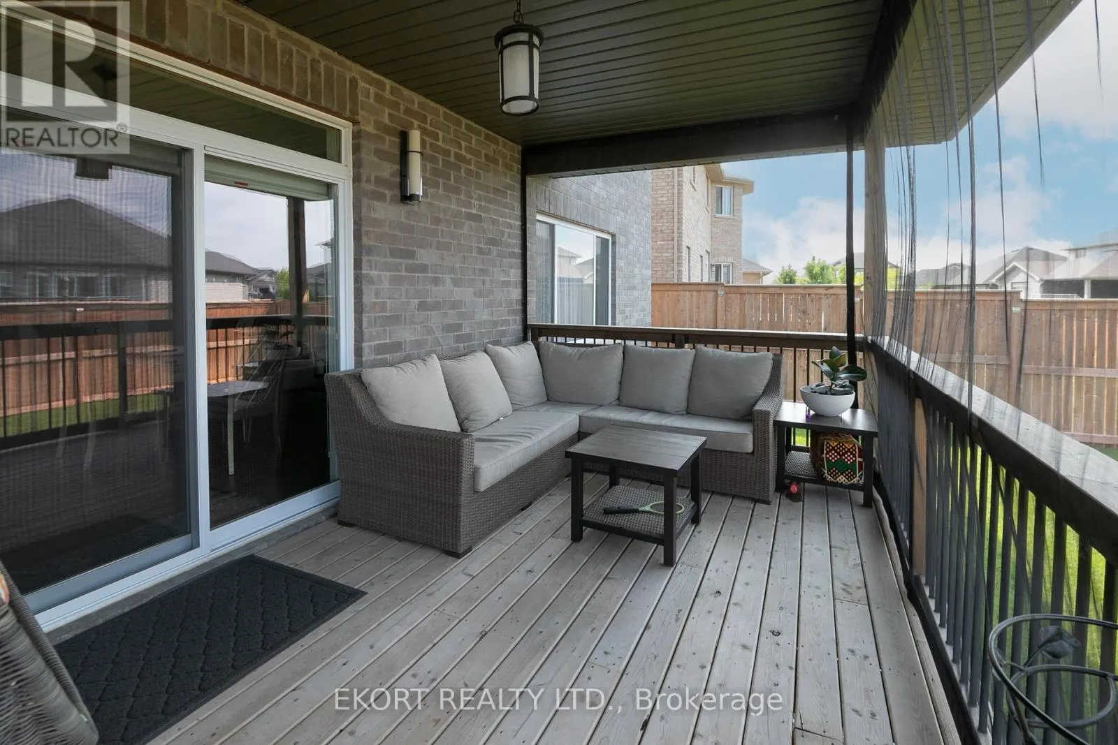 61 HAMPTON RIDGE DRIVE