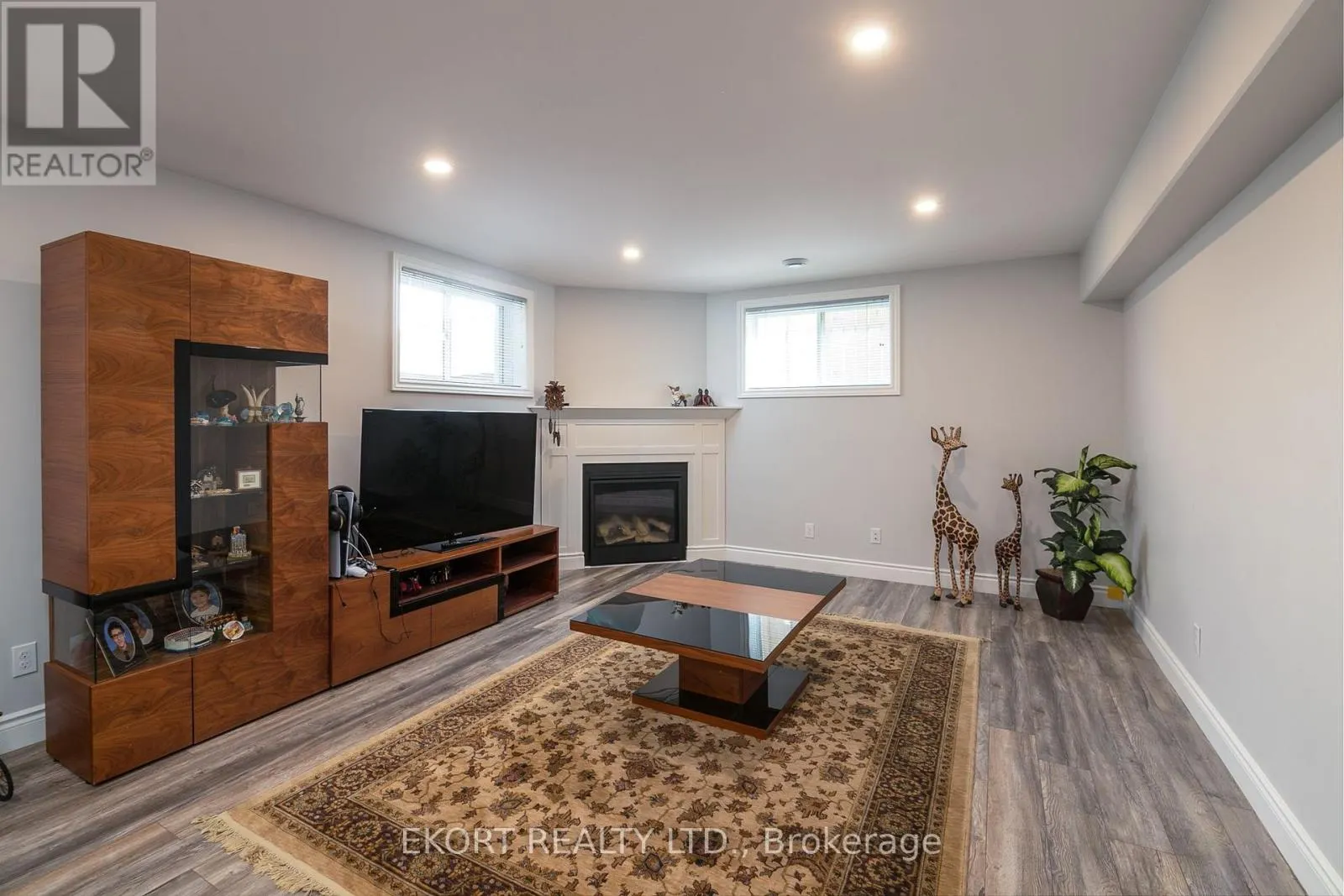 61 HAMPTON RIDGE DRIVE