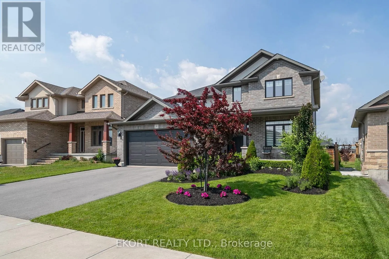 61 HAMPTON RIDGE DRIVE