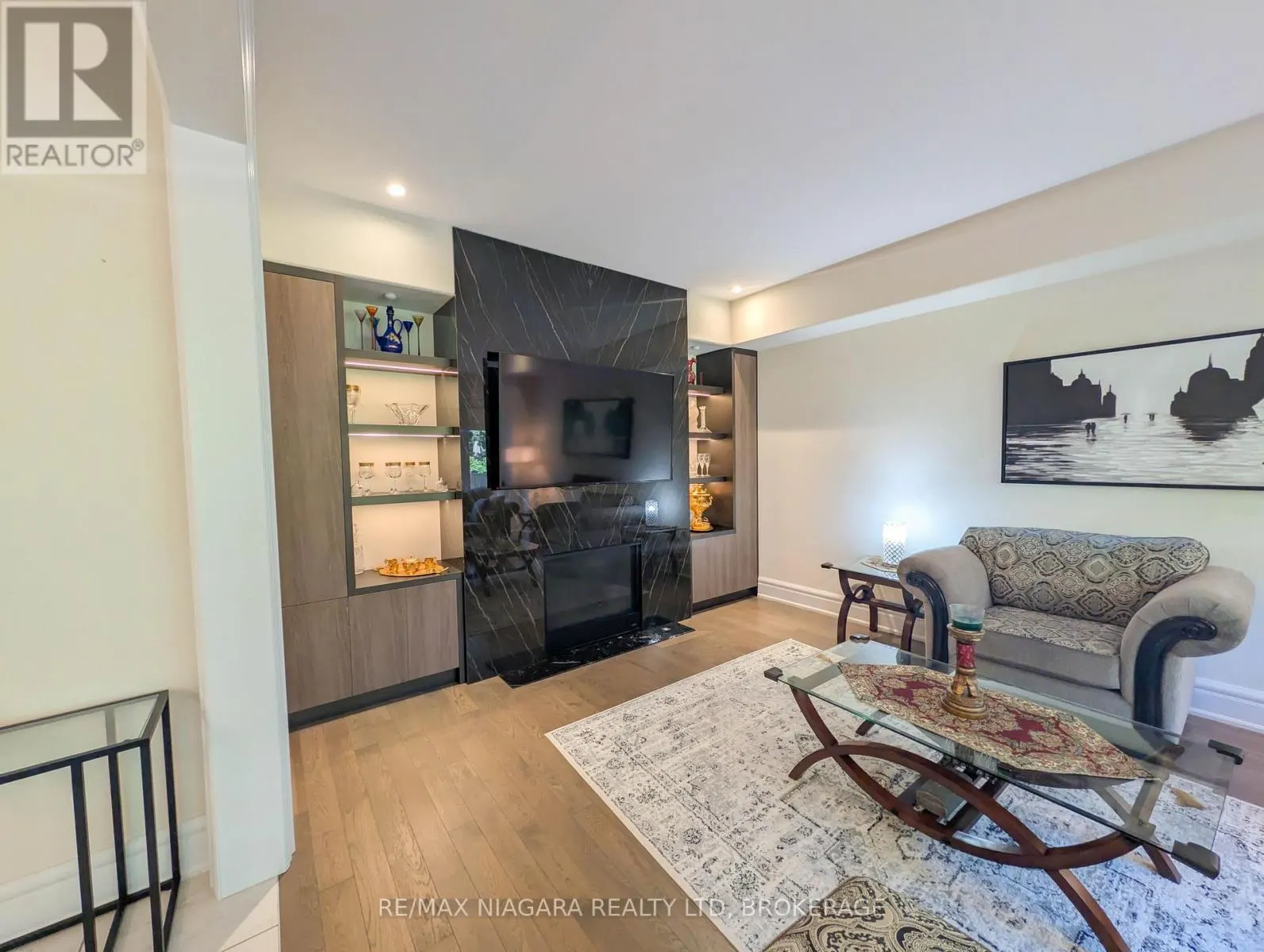 7868 ODELL CRESCENT