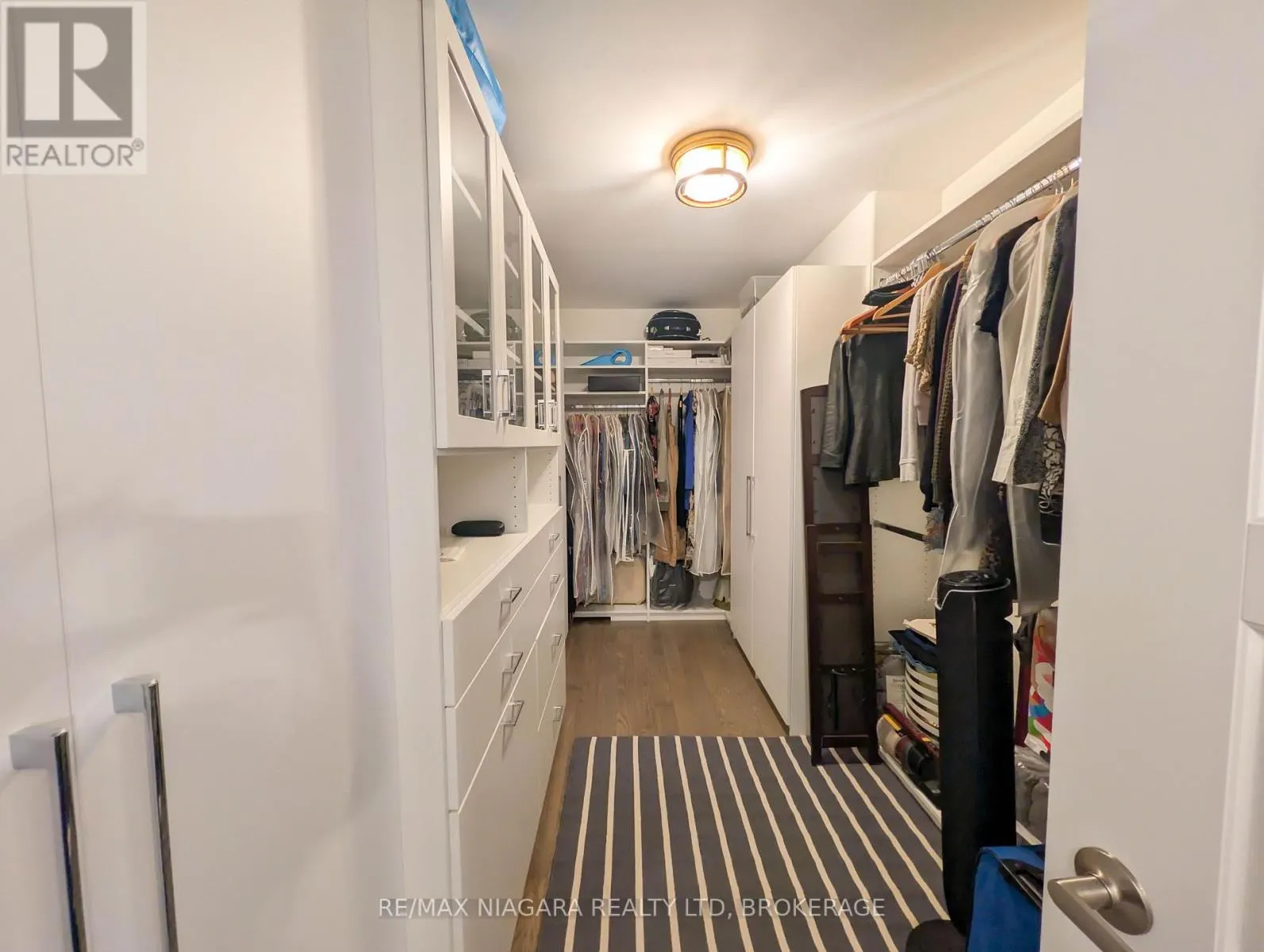 7868 ODELL CRESCENT