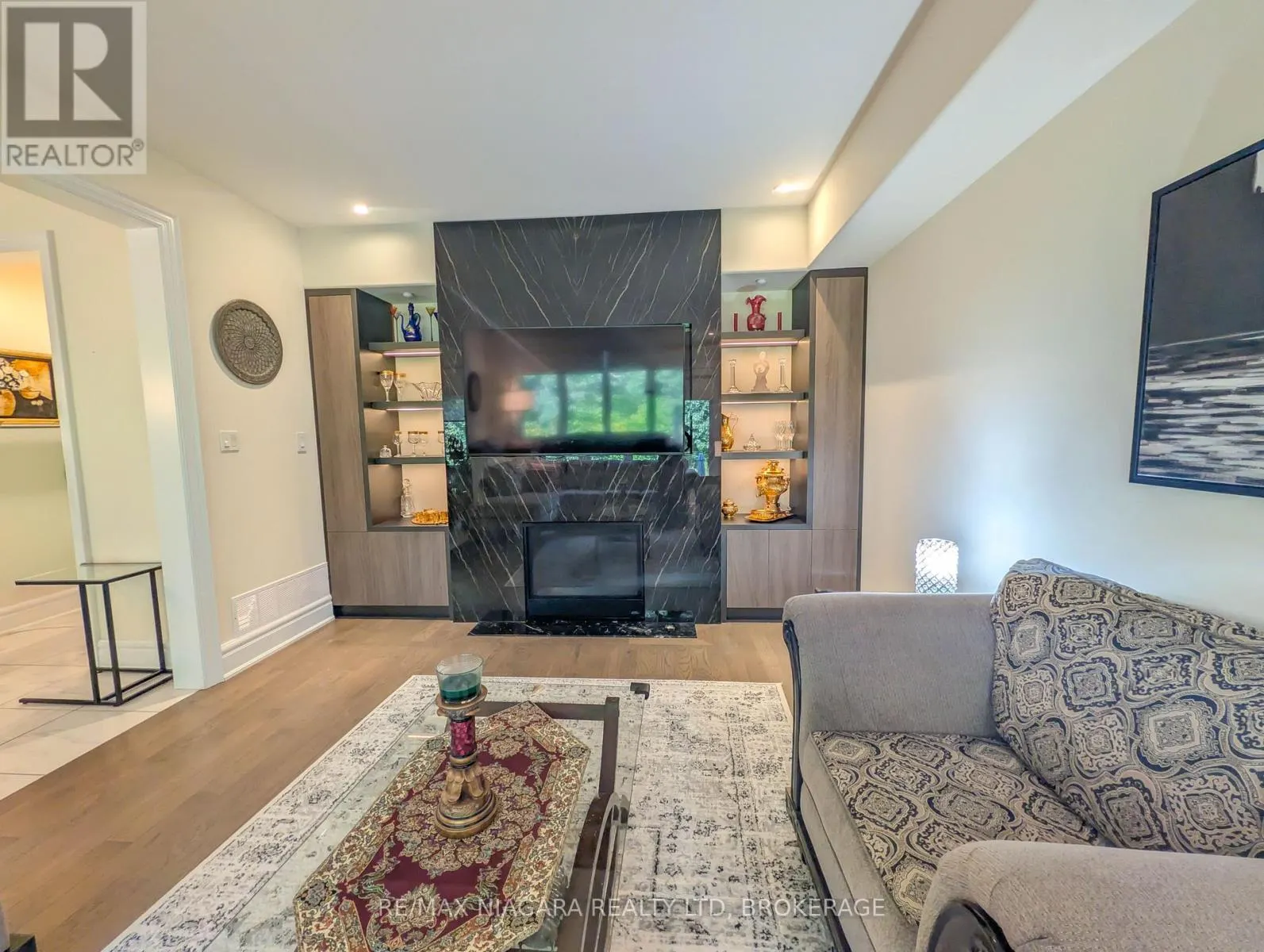 7868 ODELL CRESCENT