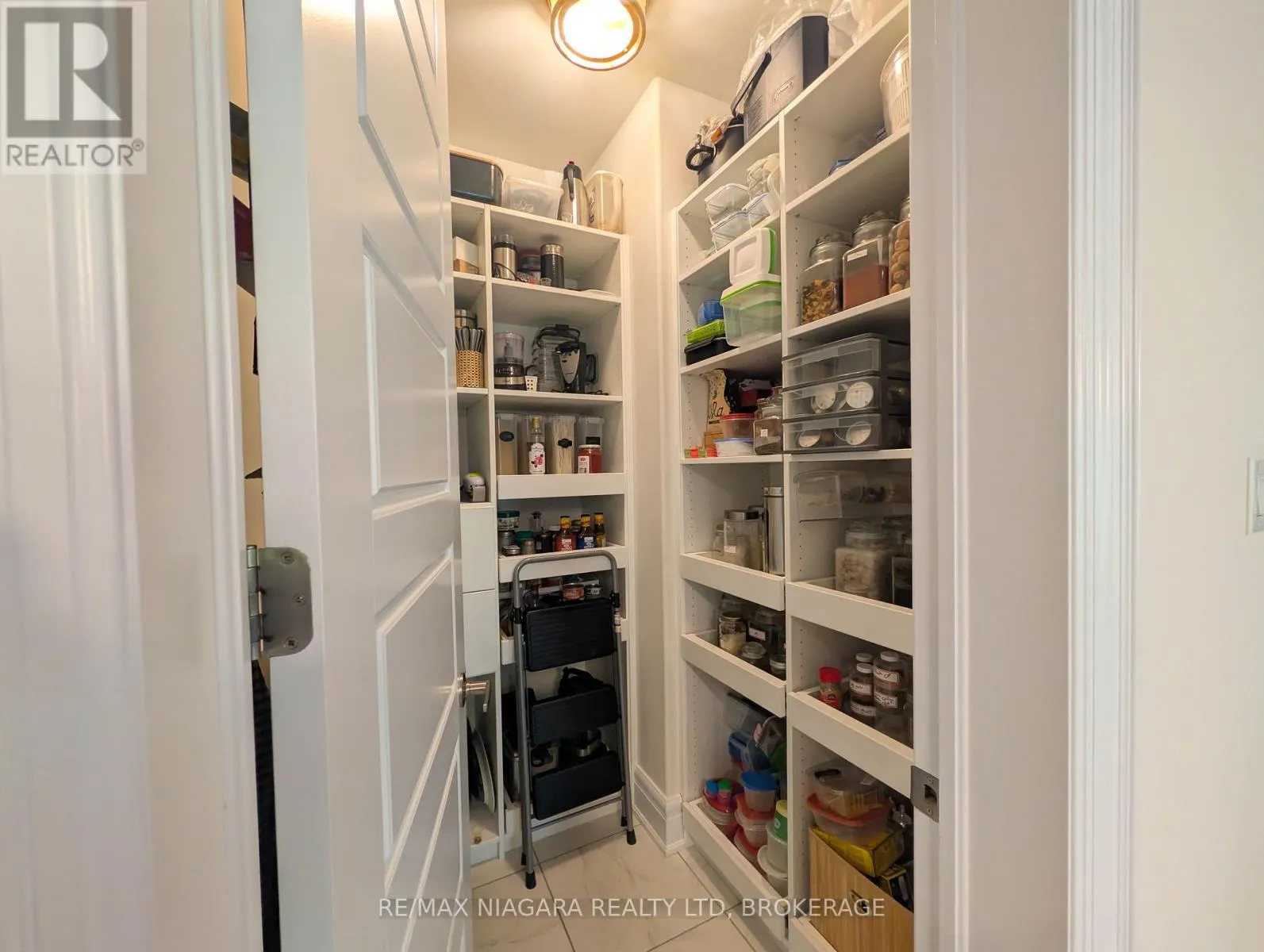 7868 ODELL CRESCENT