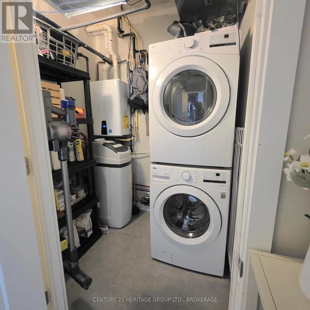 409 - 130 WATER STREET #409