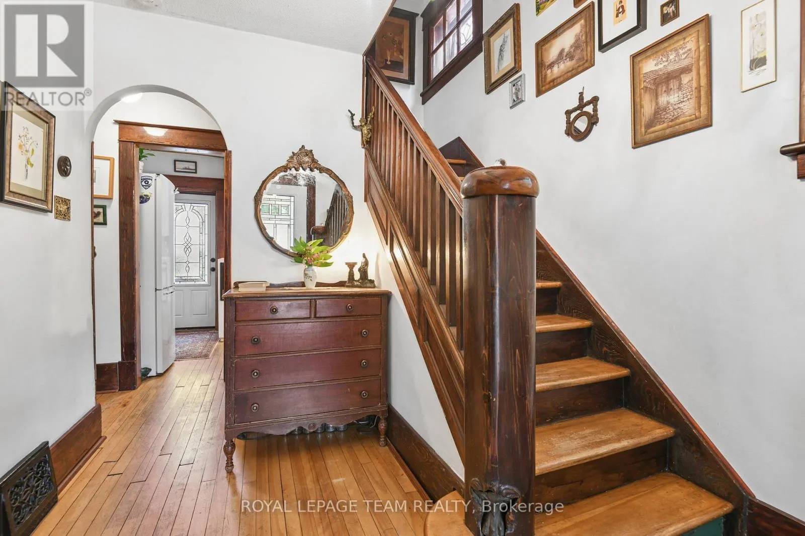 7 THORNTON AVENUE