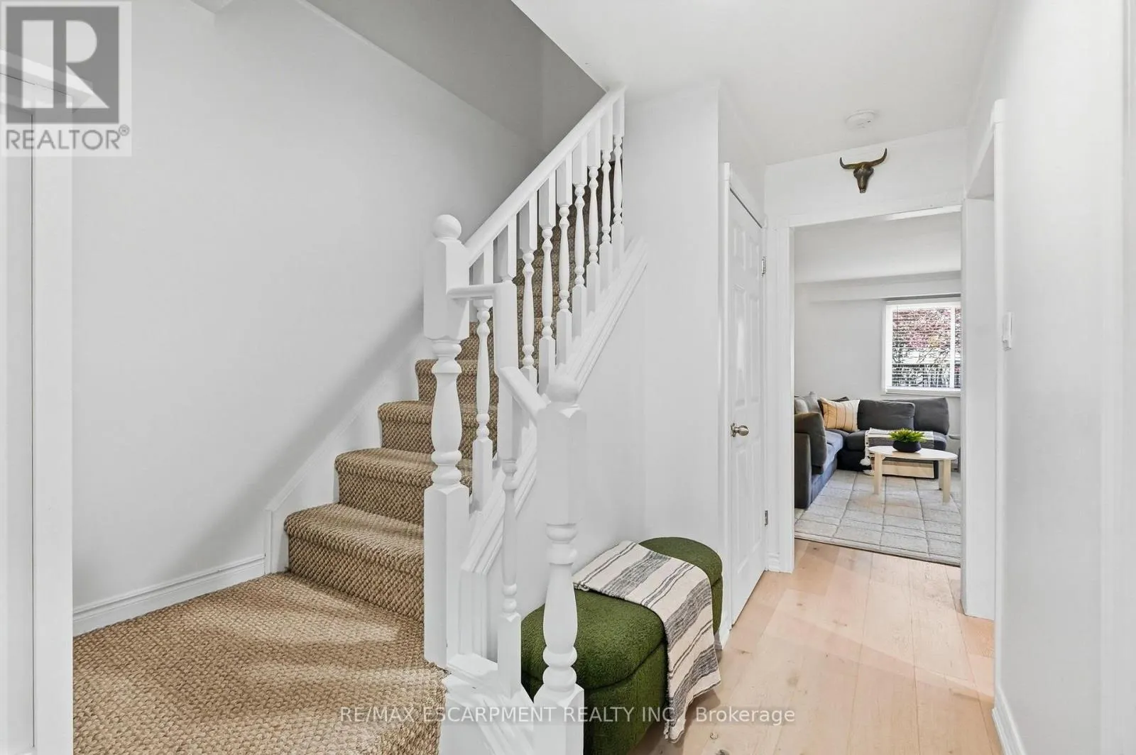 37 BAYVIEW DRIVE