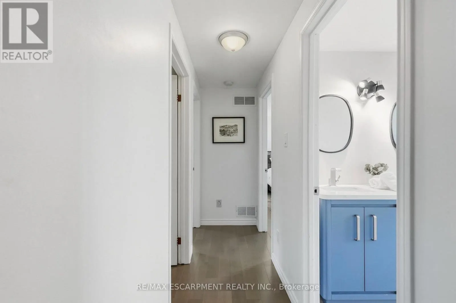 37 BAYVIEW DRIVE