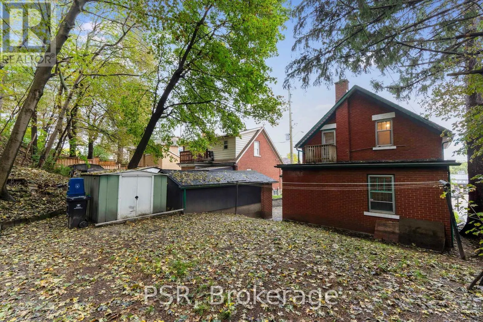 381 VICTORIA STREET N
