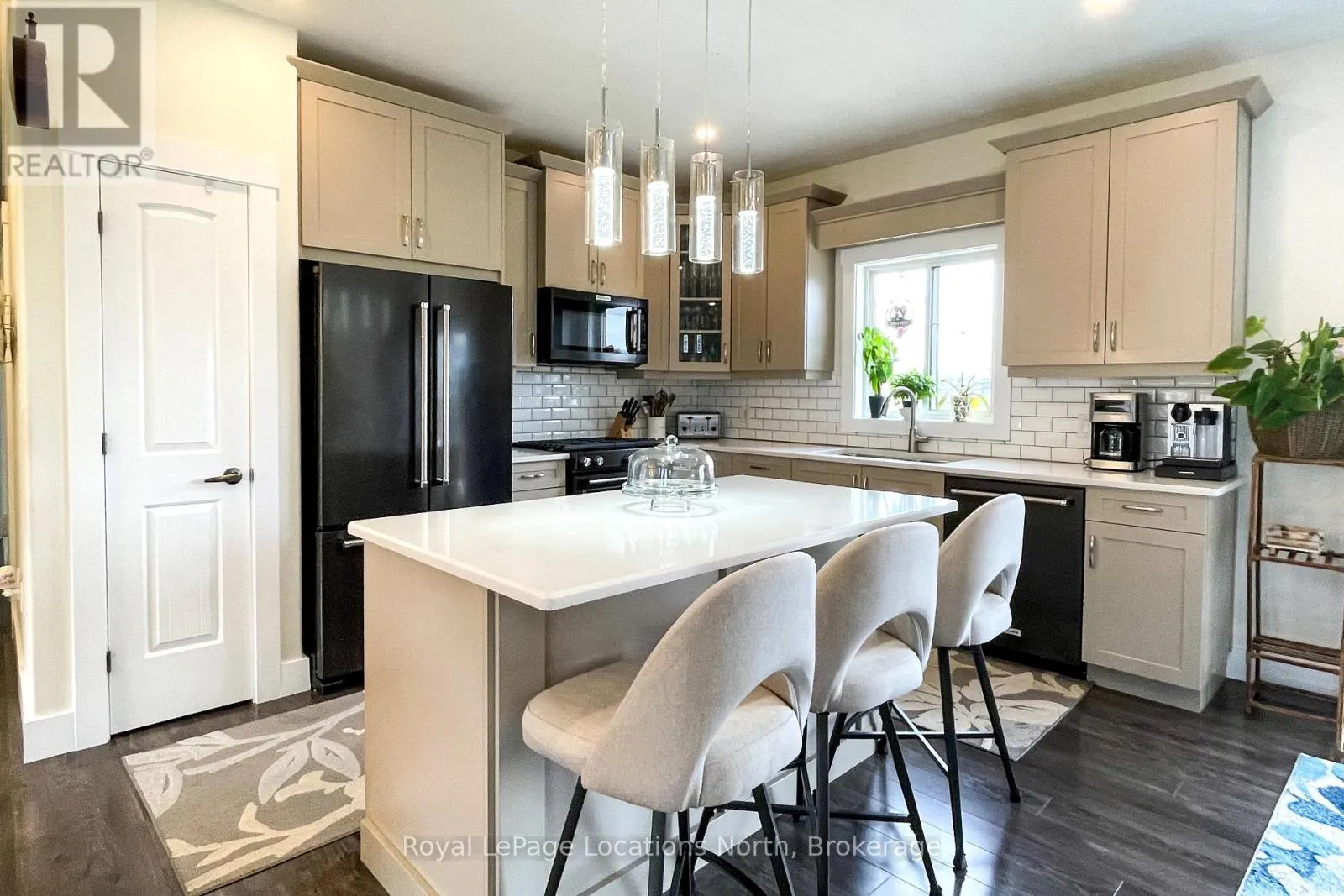 204 MACTAY DRIVE