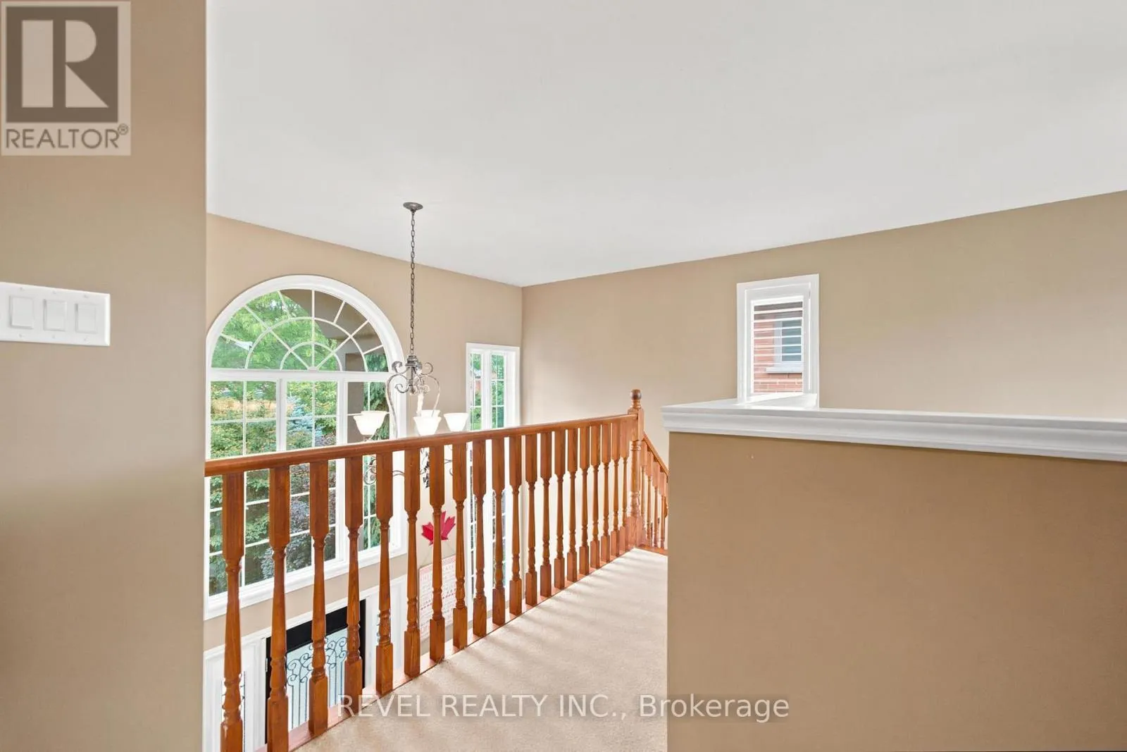 207 VALRIDGE DRIVE