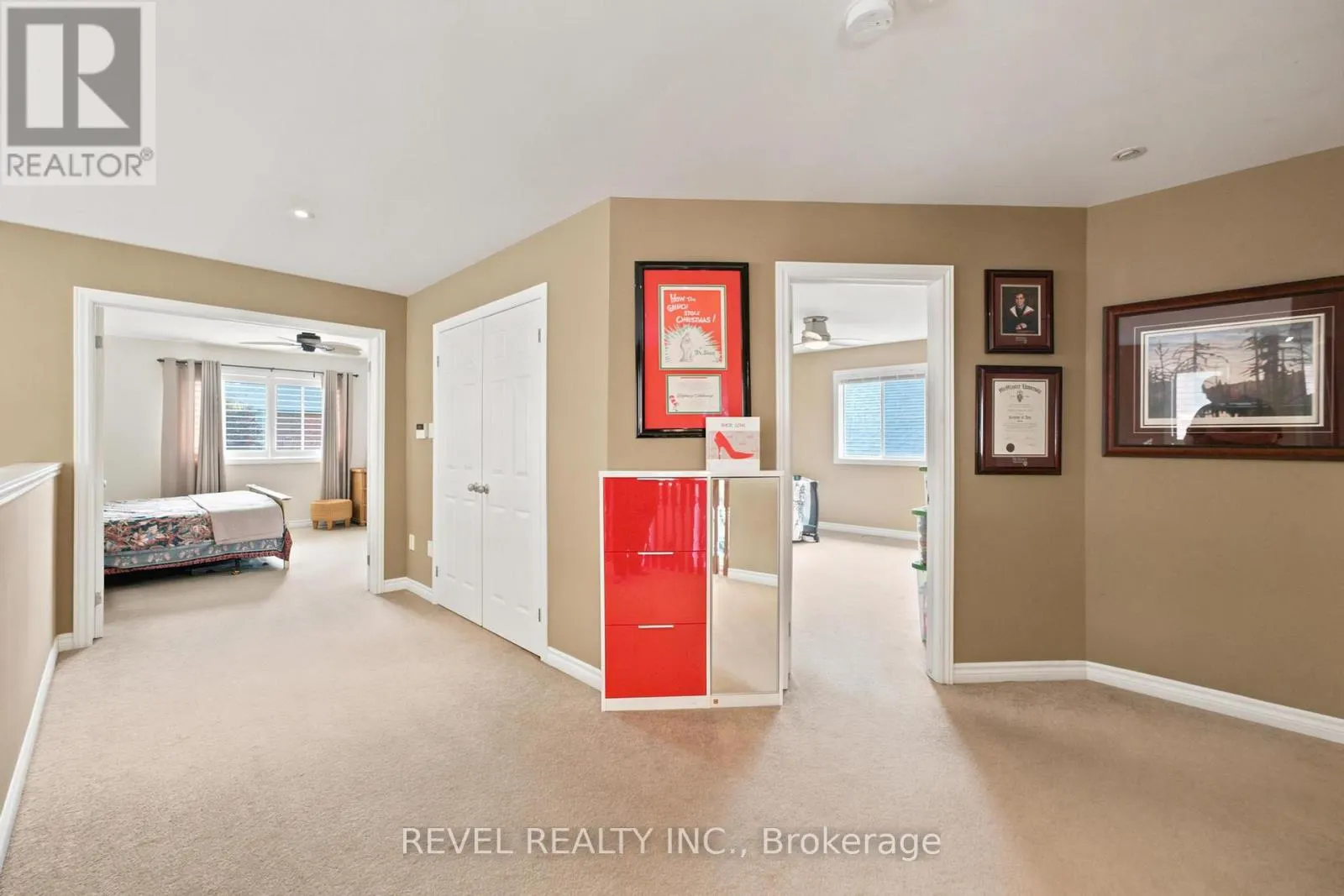 207 VALRIDGE DRIVE