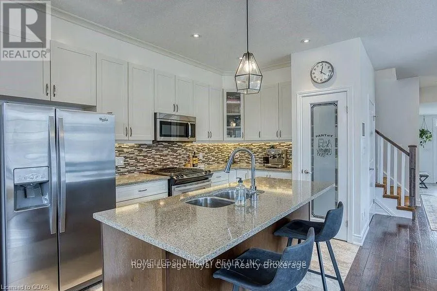 219 SUMMIT RIDGE DRIVE