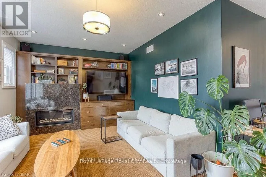 219 SUMMIT RIDGE DRIVE