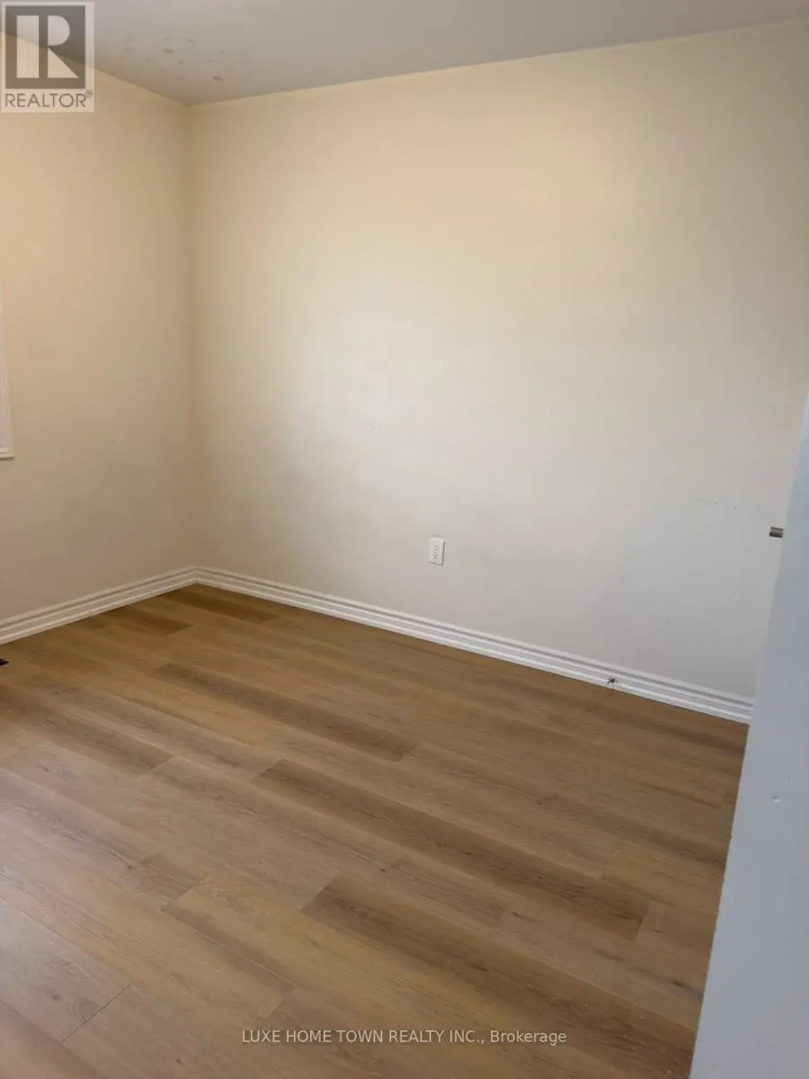 39 HARPIN WAY W