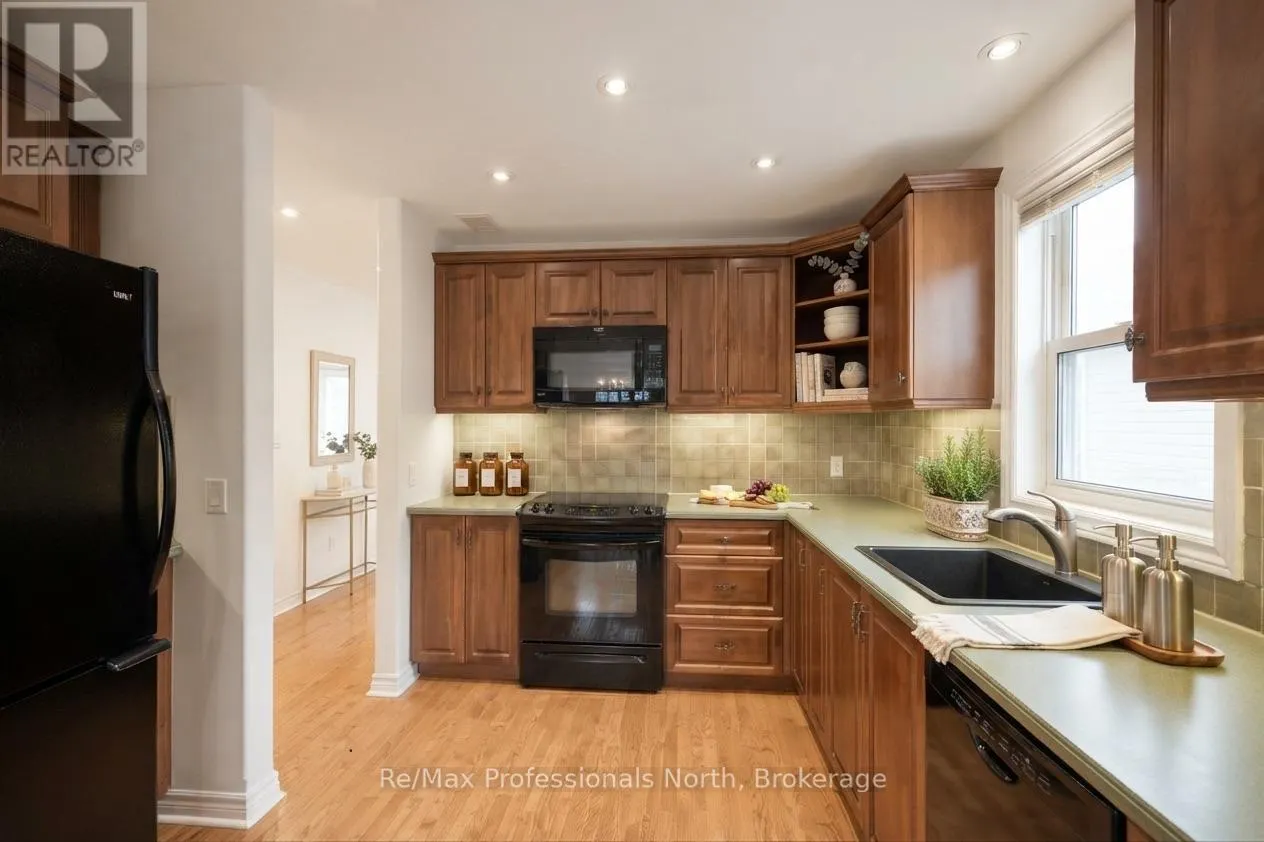 2 INVERARAY COURT