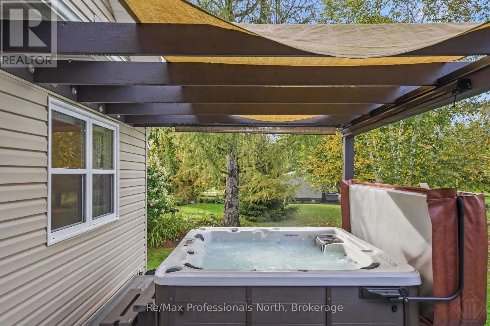 2 INVERARAY COURT