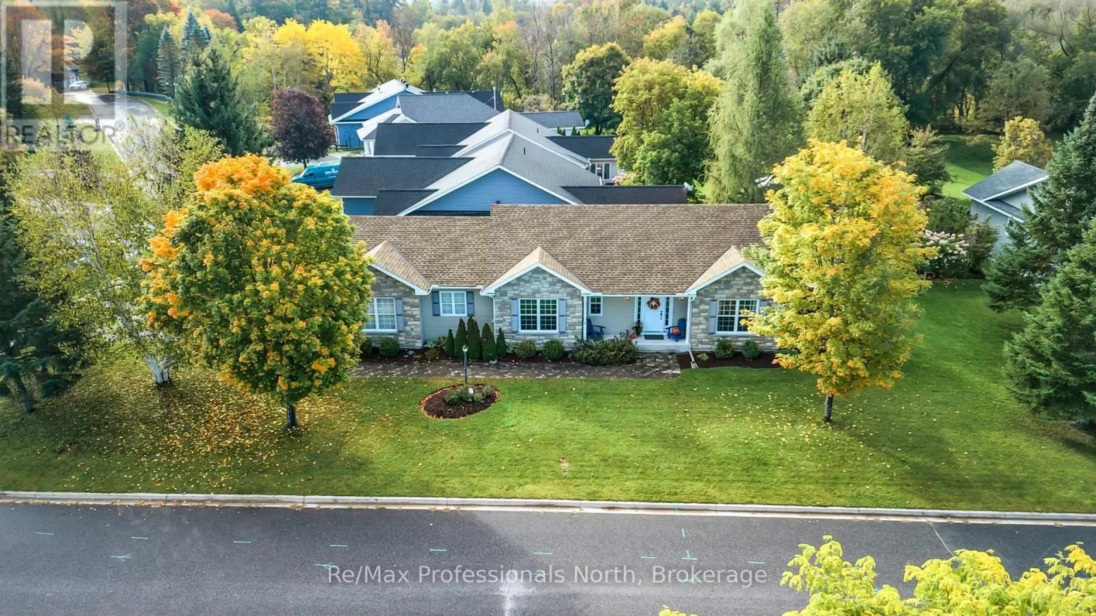 2 INVERARAY COURT